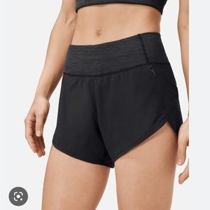 Outdoor voices Hudson 2.5” inseam black shorts.